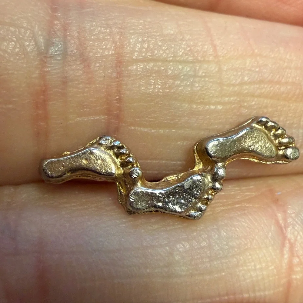 Vintage Footsteps Three Foot Lapel‎ Pin